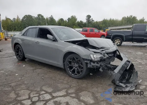 2019 Chrysler 300 S из США, поврежденный, VIN 2C3CCABG5KH559373